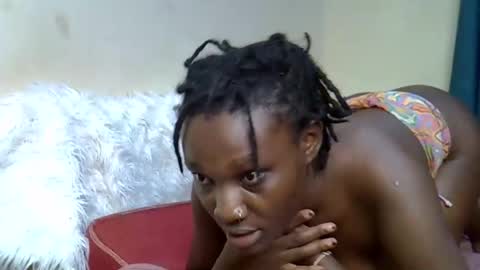 Snapshot of bigbooty_dimples chatting on 5, 12, 2025 Vee online show from 5, 12, 2025