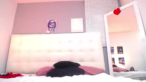 Mia online show from 15, 12, 2024