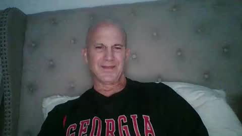 Snapshot of bigbravo337 chatting on 16, 11, 2025 bigbravo337 online show from 16, 11, 2025