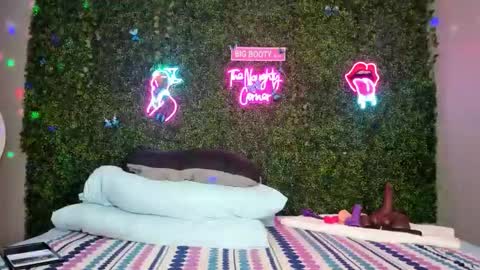 bigbuttsarena online show from 7, 2, 2026