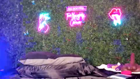 bigbuttsarena online show from 11, 3, 2026