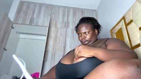 Snapshot of bigchocotities chatting on 30, 11, 2025 bigchocotities online show from 30, 11, 2025