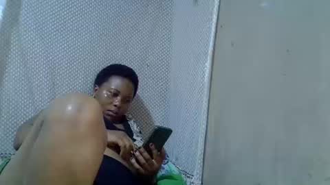 Snapshot of bigclit_wethairypus chatting on 4, 6, 2026 bigclit_wethairypus online show from 4, 6, 2026