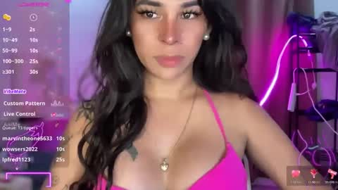 queen amanda online show from 28, 10, 2025