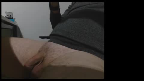 Snapshot of bigcum_stallion chatting on 13, 4, 2026 bigcum_stallion online show from 13, 4, 2026