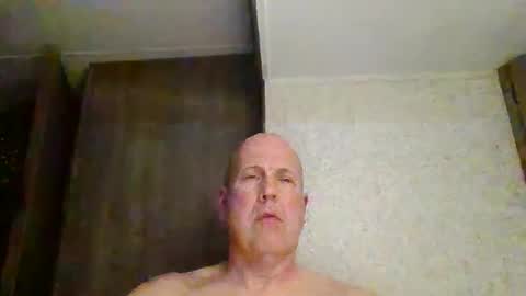Snapshot of bigdave10005 chatting on 25, 4, 2026 bigdave10005 online show from 25, 4, 2026