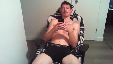 Snapshot of bigdog_112 chatting on 30, 9, 2025 BigWilly online show from 30, 9, 2025