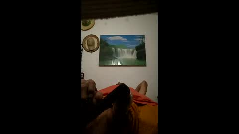 Snapshot of bigfalo58 chatting on 17, 12, 2025 bigfalo58 online show from 17, 12, 2025