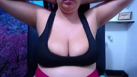 Snapshot of bigg_boobs_xxx chatting on 9, 3, 2025 Sunny online show from 9, 3, 2025