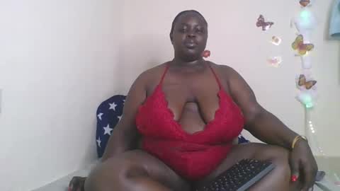 Bigg Cate online show from 2, 11, 2025