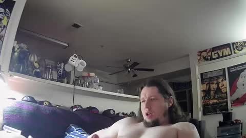 biggerisbetter21 online show from 4, 1, 2025