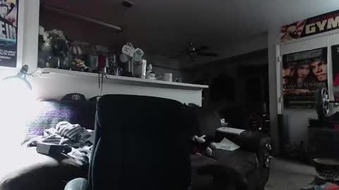 biggerisbetter21 online show from 2, 10, 2025