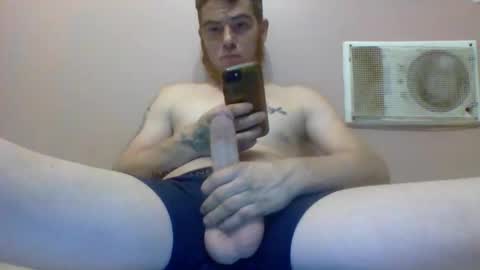 Snapshot of biggingerdick04 chatting on 17, 11, 2025 biggingerdick04 online show from 17, 11, 2025