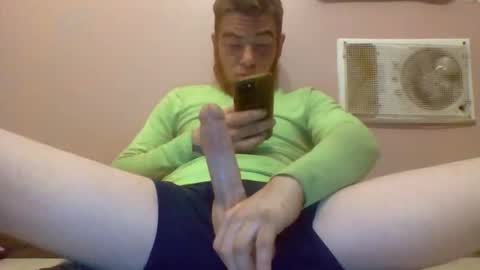 Snapshot of biggingerdick04 chatting on 18, 11, 2025 biggingerdick04 online show from 18, 11, 2025