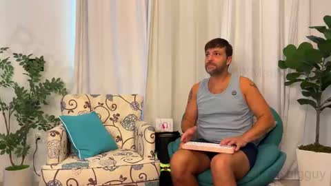 Snapshot of bigguylilmiss chatting on 18, 10, 2025 LILLI MATT online show from 18, 10, 2025