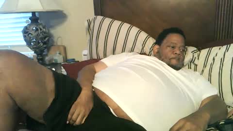 Snapshot of biggyscorpio chatting on 13, 10, 2025 biggyscorpio online show from 13, 10, 2025