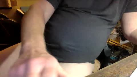 Snapshot of bighandedman chatting on 17, 12, 2025 bighandedman online show from 17, 12, 2025