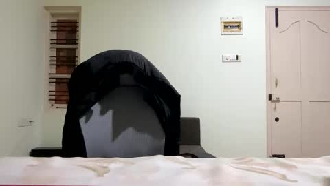 Snapshot of bighandsomesatisfy chatting on 9, 1, 2025 bighandsomesatisfy online show from 9, 1, 2025