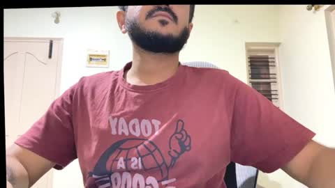 Snapshot of bighandsomesatisfy chatting on 28, 9, 2025 bighandsomesatisfy online show from 28, 9, 2025