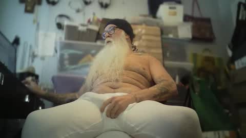 Snapshot of bigjeff01 chatting on 1, 12, 2025 bigjeff01 online show from 1, 12, 2025