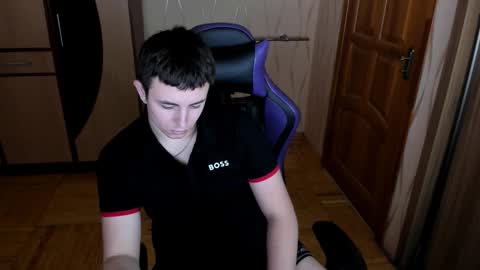 Snapshot of bigmark03 chatting on 2, 12, 2025 BigMark03 online show from 2, 12, 2025