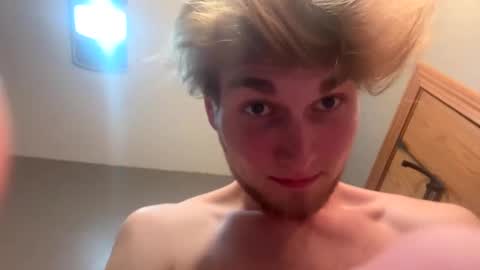 Snapshot of bigskinnyboyshh chatting on 10, 2, 2025 bigskinnyboyshh online show from 10, 2, 2025