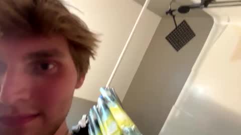 bigskinnyboyshh online show from 11, 6, 2026