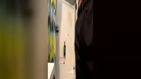 bigskinnyboyshh online show from 25, 6, 2026