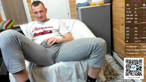 Snapshot of bigsshark chatting on 24, 2, 2025 bigsshark online show from 24, 2, 2025