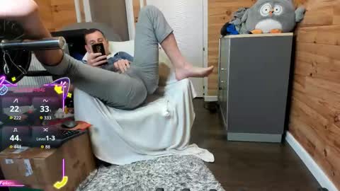 Snapshot of bigsshark chatting on 16, 11, 2025 bigsshark online show from 16, 11, 2025