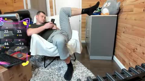 Snapshot of bigsshark chatting on 17, 12, 2025 bigsshark online show from 17, 12, 2025