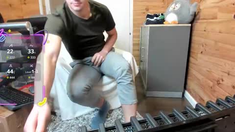 Snapshot of bigsshark chatting on 19, 12, 2025 bigsshark online show from 19, 12, 2025