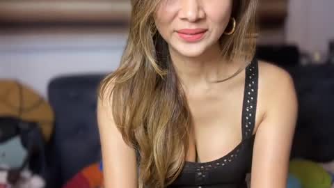 Yna     online show from 12, 6, 2026