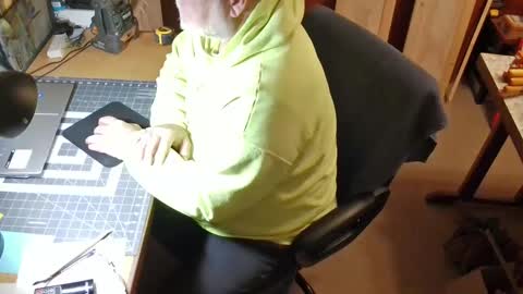 Snapshot of bigthump9999 chatting on 20, 12, 2024 bigthump9999 online show from 20, 12, 2024