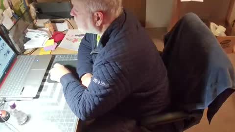 Snapshot of bigthump9999 chatting on 27, 11, 2025 bigthump9999 online show from 27, 11, 2025