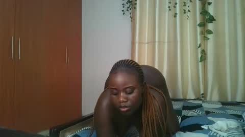 Snapshot of bigtits_baddie chatting on 2, 12, 2025 bigtits_baddie online show from 2, 12, 2025