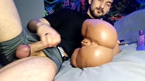 bigwhitecock_liam online show from 30, 5, 2026