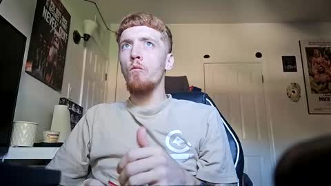 Snapshot of bigwhited2115 chatting on 26, 10, 2025 Onlyfans redheadedwhitedick online show from 26, 10, 2025