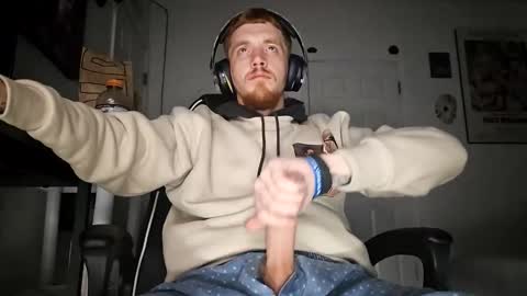 Snapshot of bigwhited2115 chatting on 25, 11, 2025 Onlyfans redheadedwhitedick online show from 25, 11, 2025