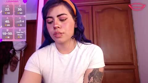 Snapshot of biigbooty_ chatting on 3, 12, 2024 biigbooty_ online show from 3, 12, 2024