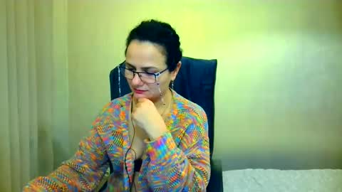 DOM NIKA online show from 16, 1, 2025