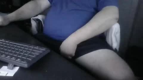 Snapshot of billymcn chatting on 21, 12, 2025 billymcn online show from 21, 12, 2025