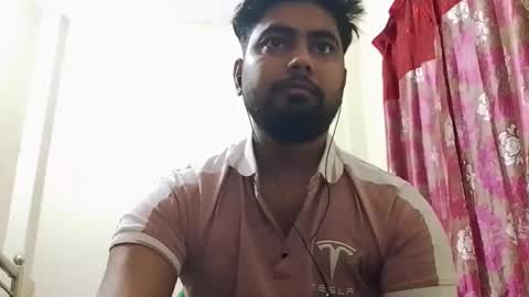 Snapshot of birbikrom104 chatting on 16, 11, 2025 birbikrom104 online show from 16, 11, 2025