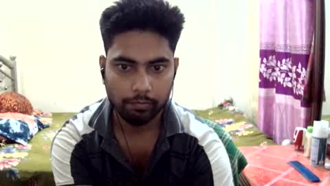 Snapshot of birbikrom104 chatting on 3, 6, 2026 birbikrom104 online show from 3, 6, 2026