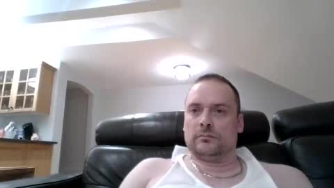 Snapshot of bird8888 chatting on 14, 9, 2025 bird8888 online show from 14, 9, 2025