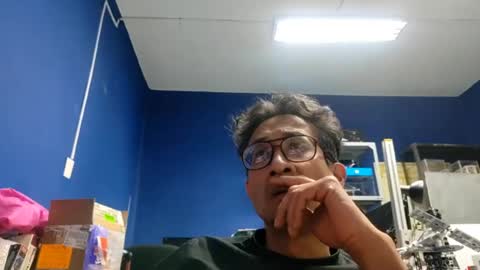 Snapshot of bisexmangenx chatting on 9, 7, 2026 Manu O online show from 9, 7, 2026