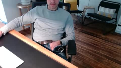 bisexy_man online show from 4, 3, 2026