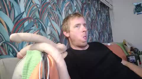 bizoukey15 online show from 8, 9, 2025