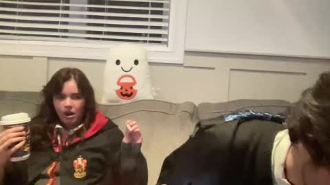 Snapshot of bkws985 chatting on 26, 10, 2025 bkws985 online show from 26, 10, 2025