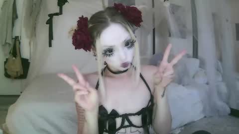 vampire fang  online show from 15, 6, 2026